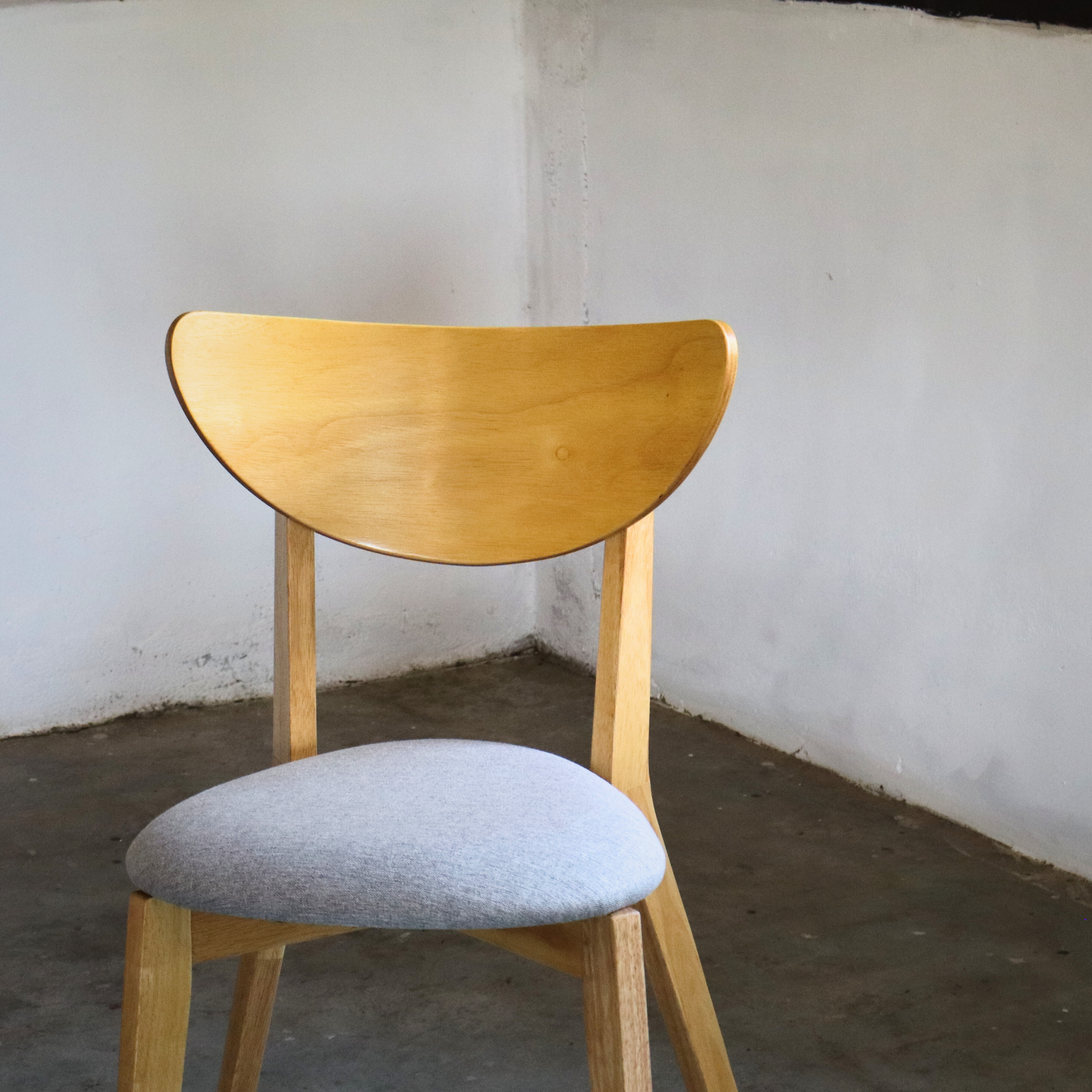 OLIVIA Chair