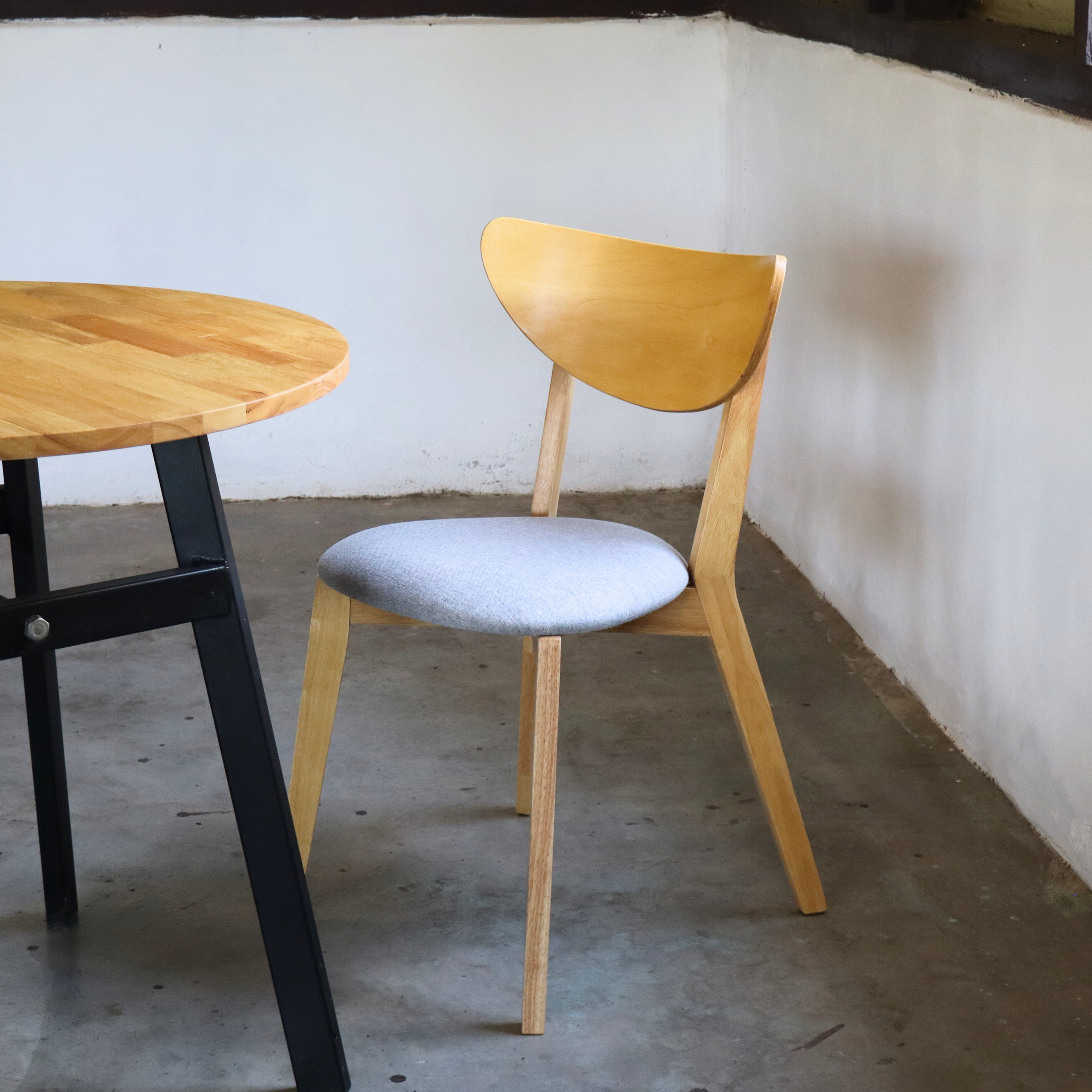 OLIVIA Chair