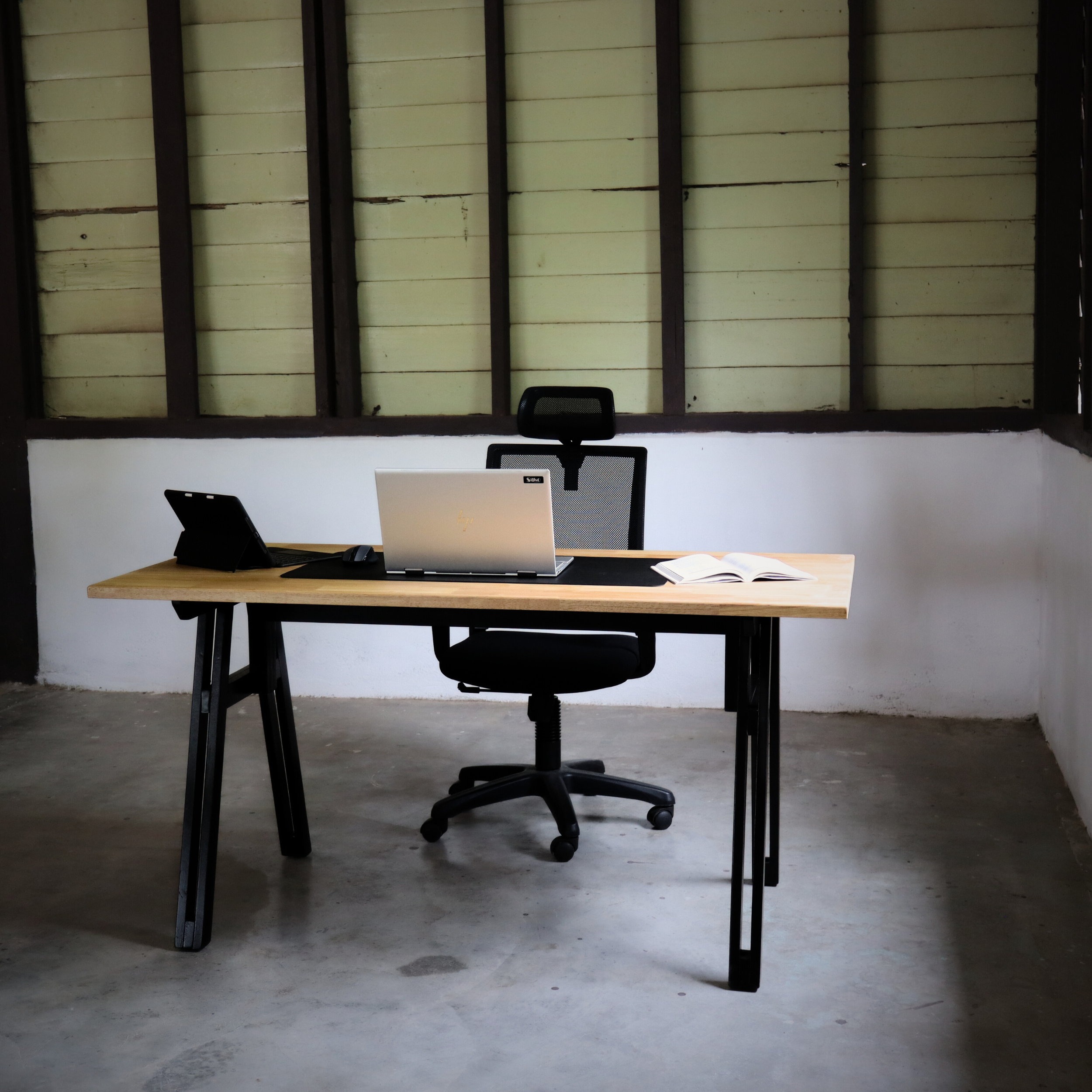 SILKO Table