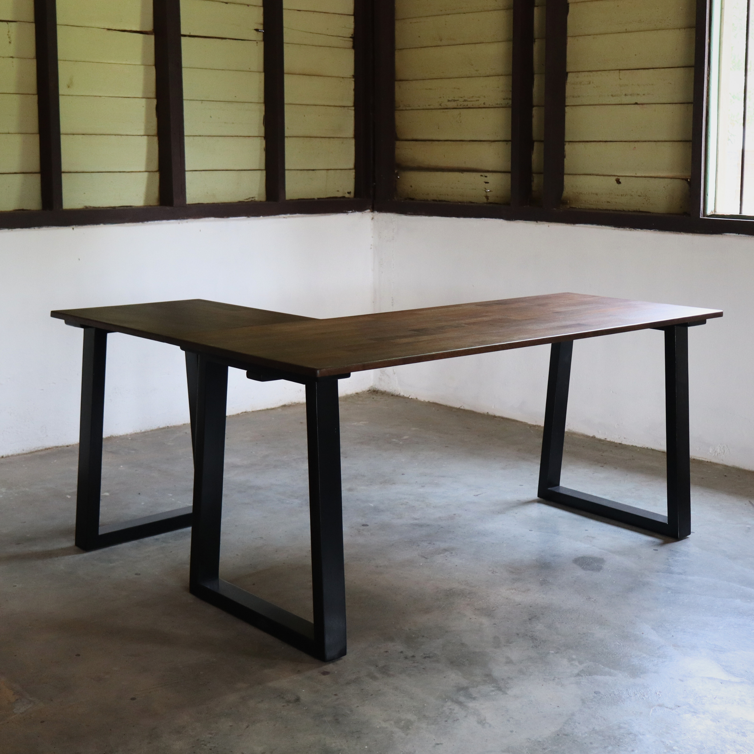 JERRY L Table
