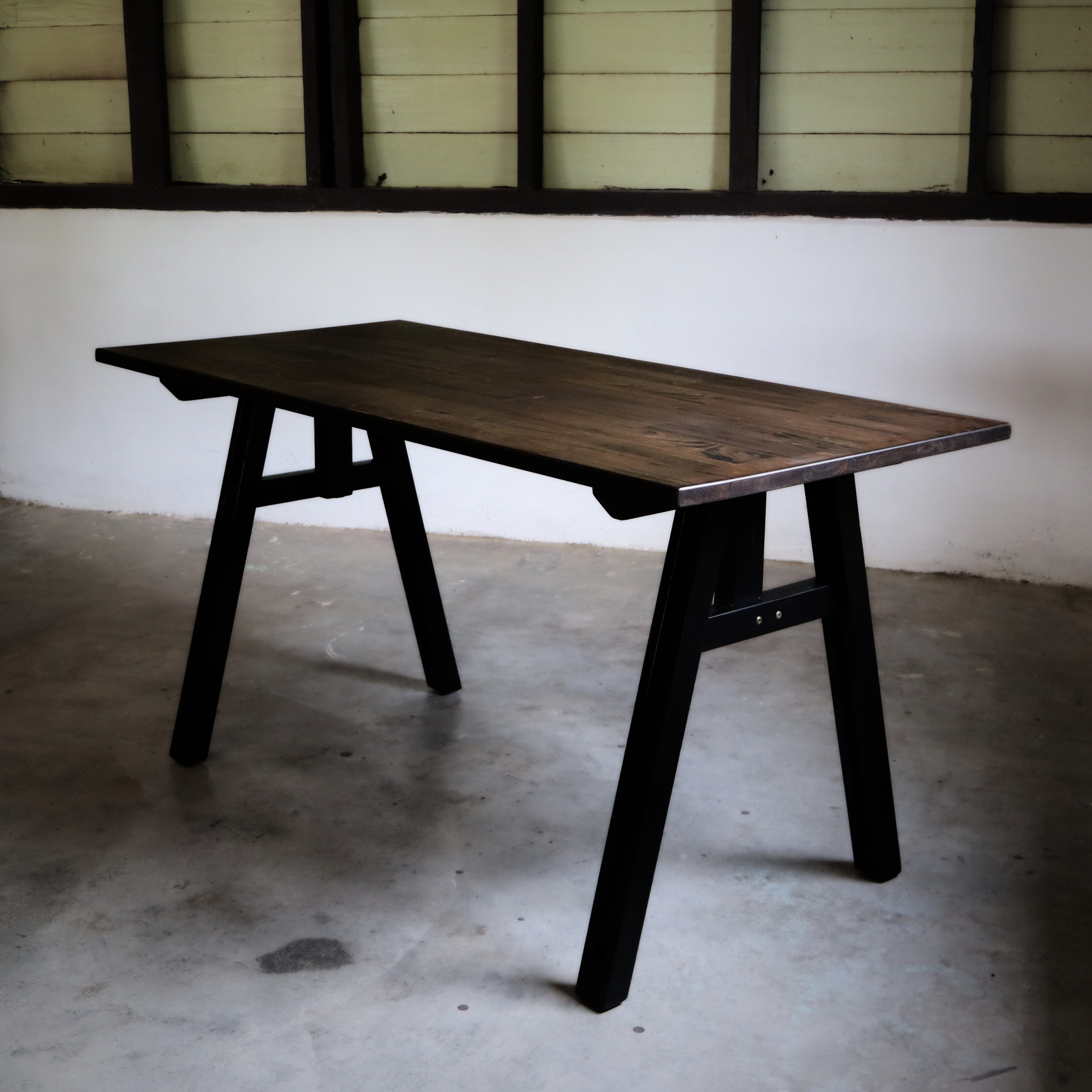 SILKO Table