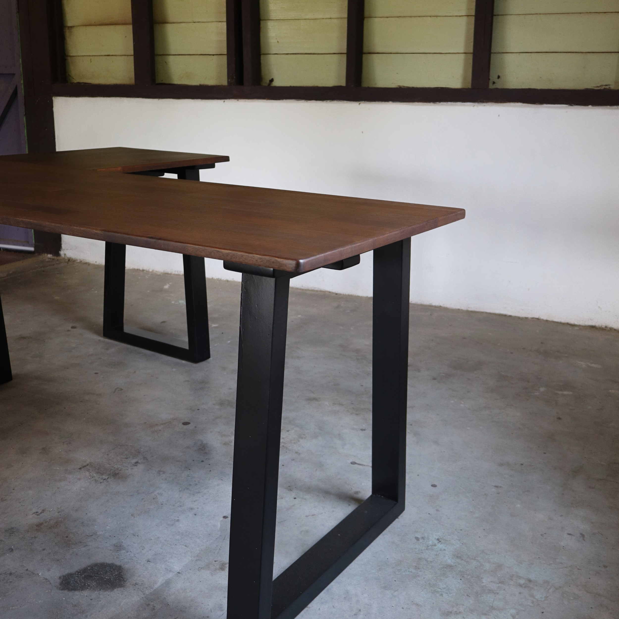 JERRY L Table
