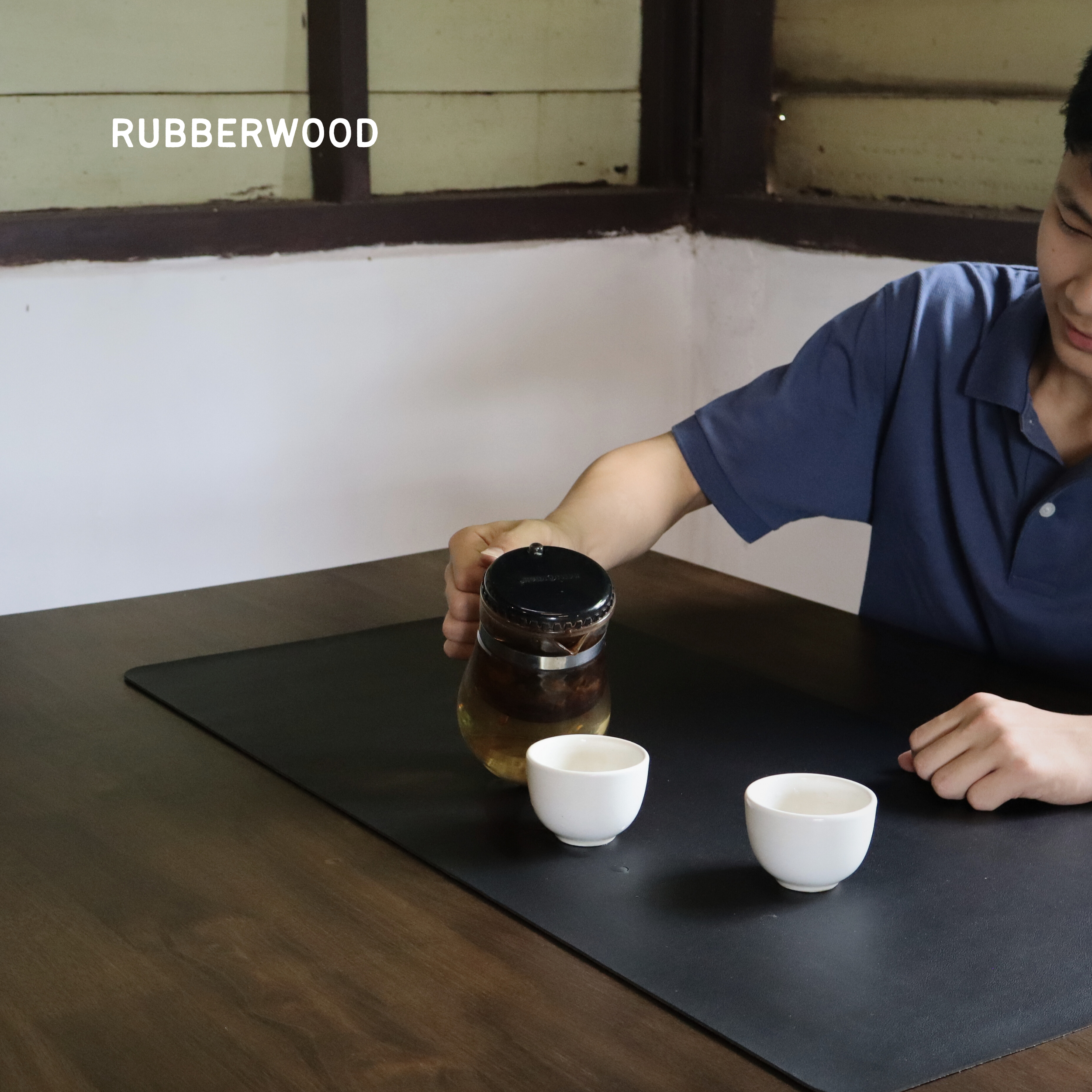 AVERY Dining Table