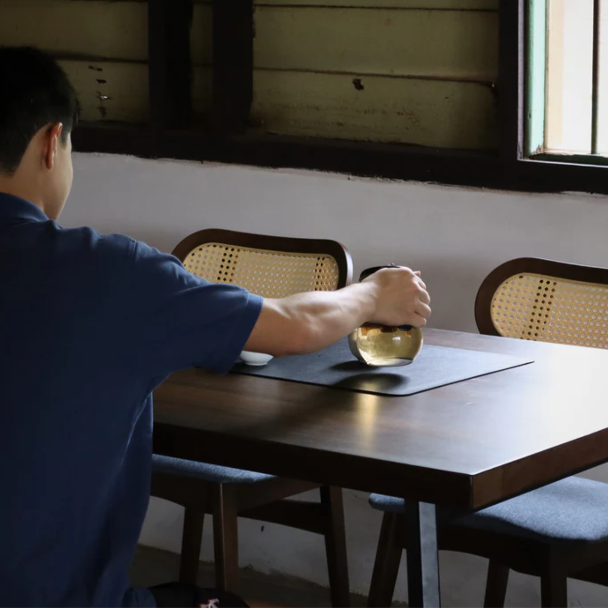 AVERY Dining Table