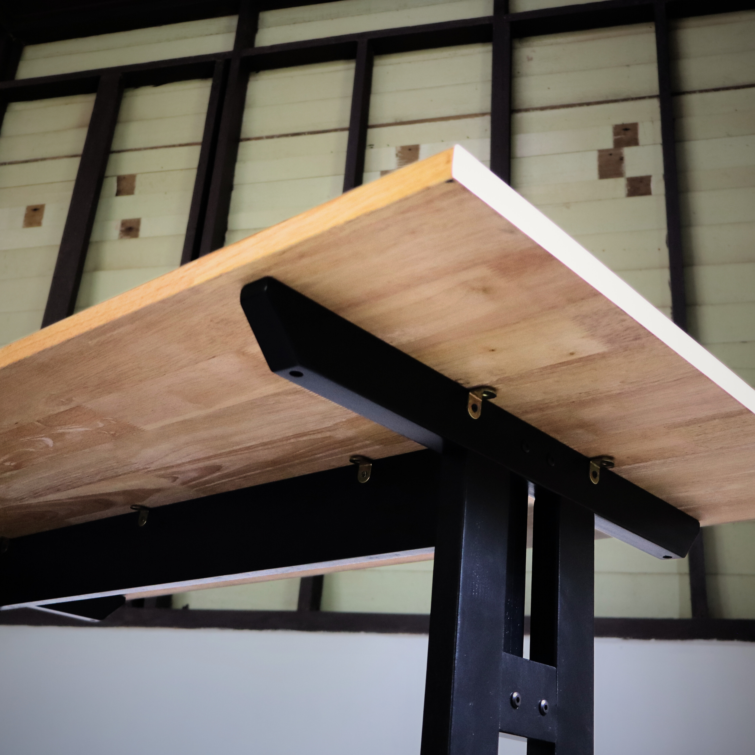 ITZEL Table