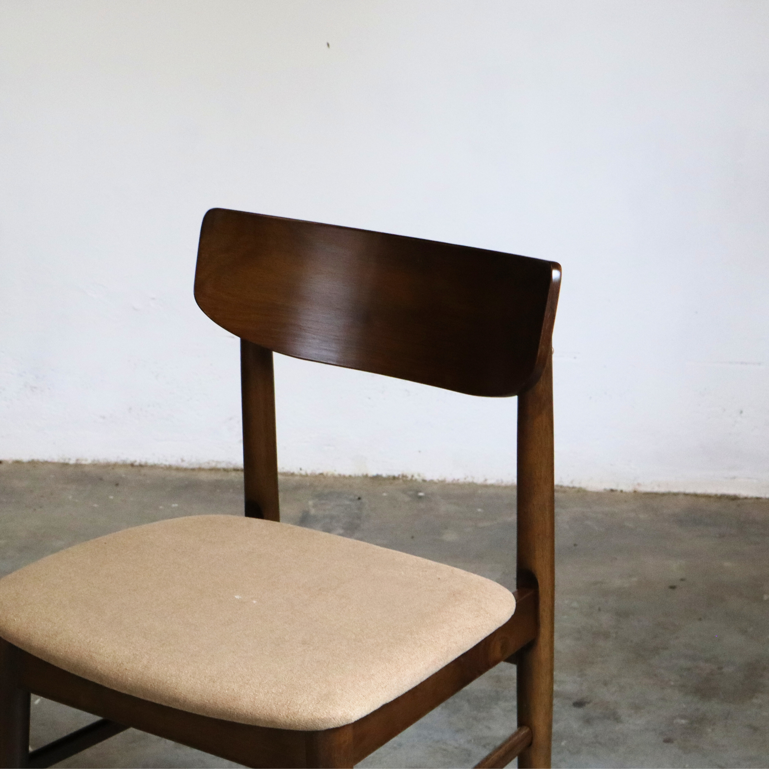 CLASSIC Chair
