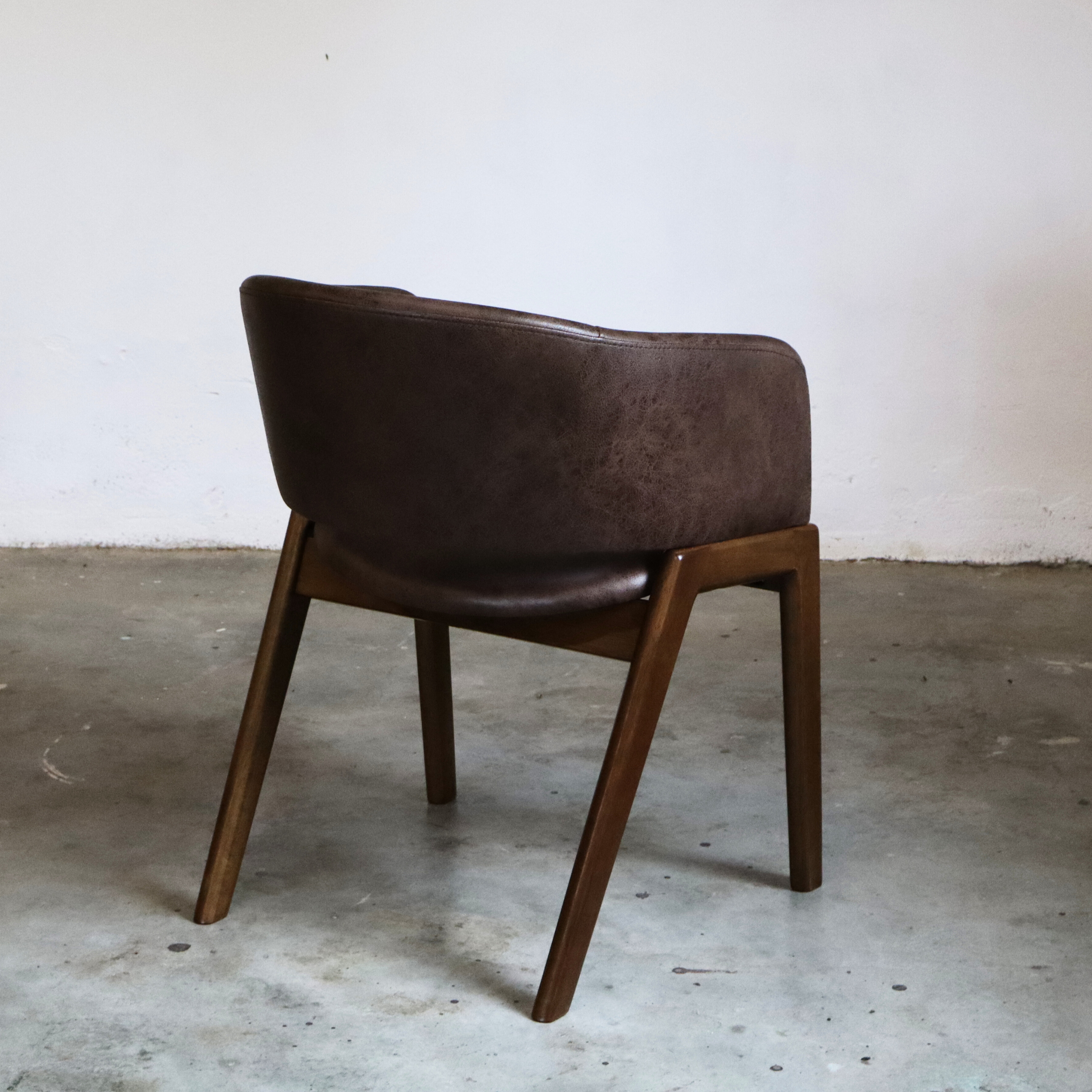 LINA Chair (Pre-order)