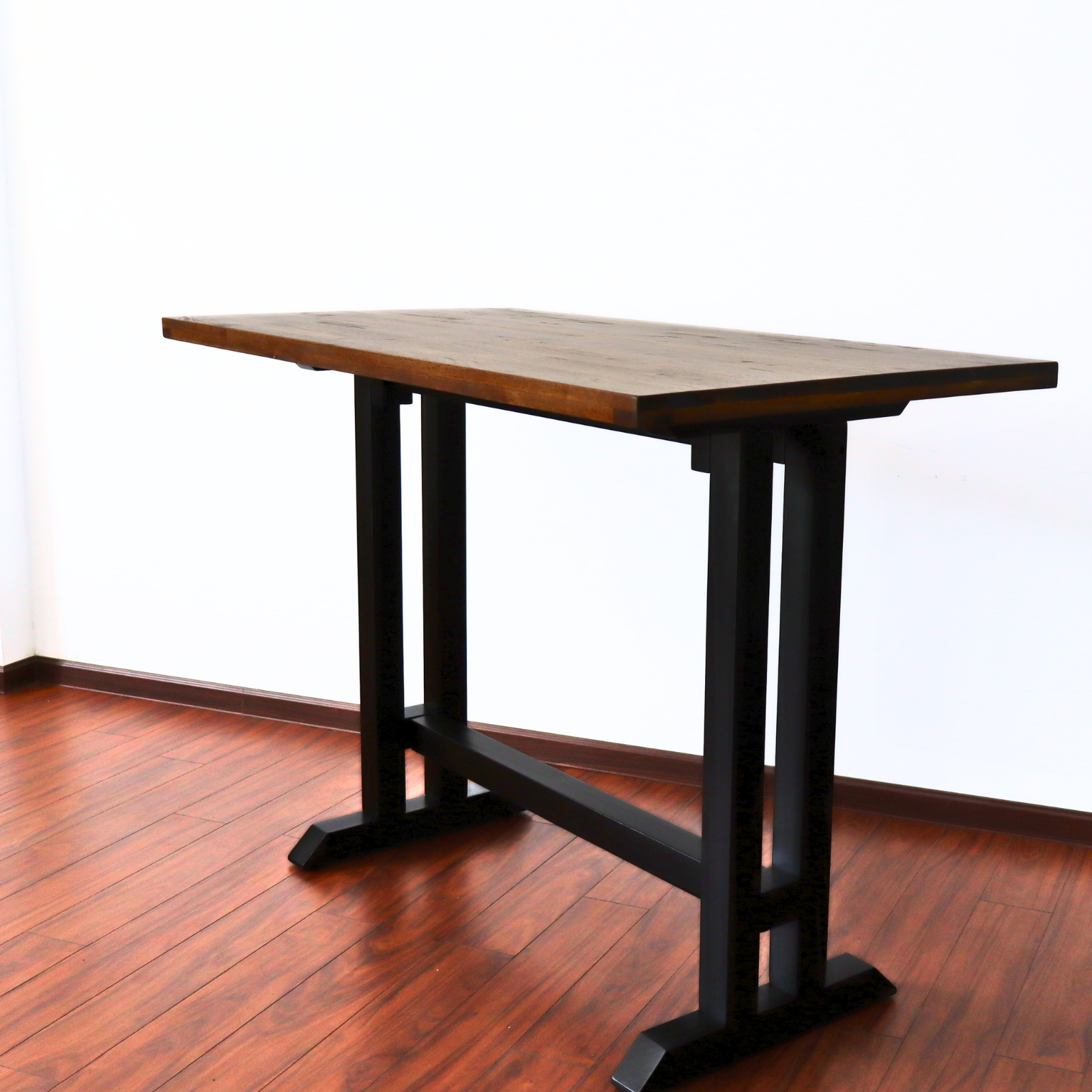 BARLOC Bar Table