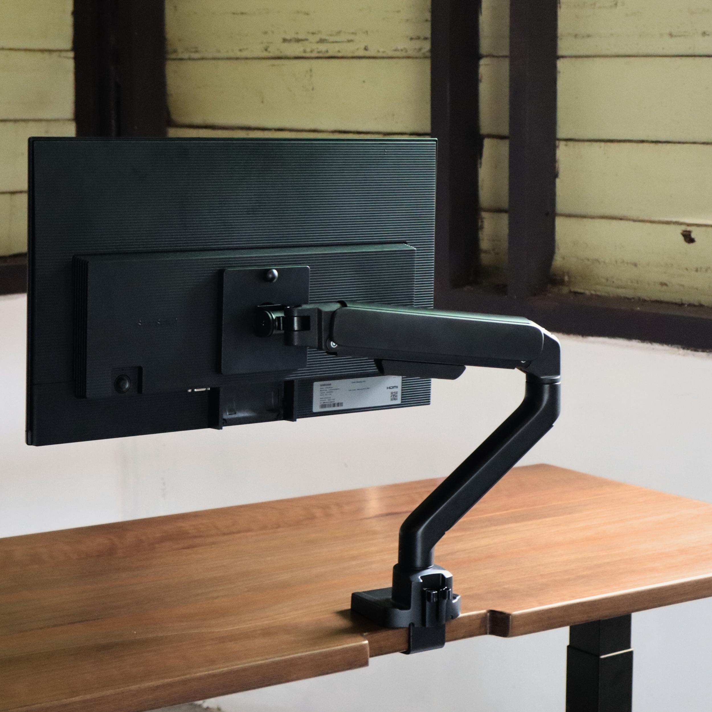 XTRE Monitor Arm