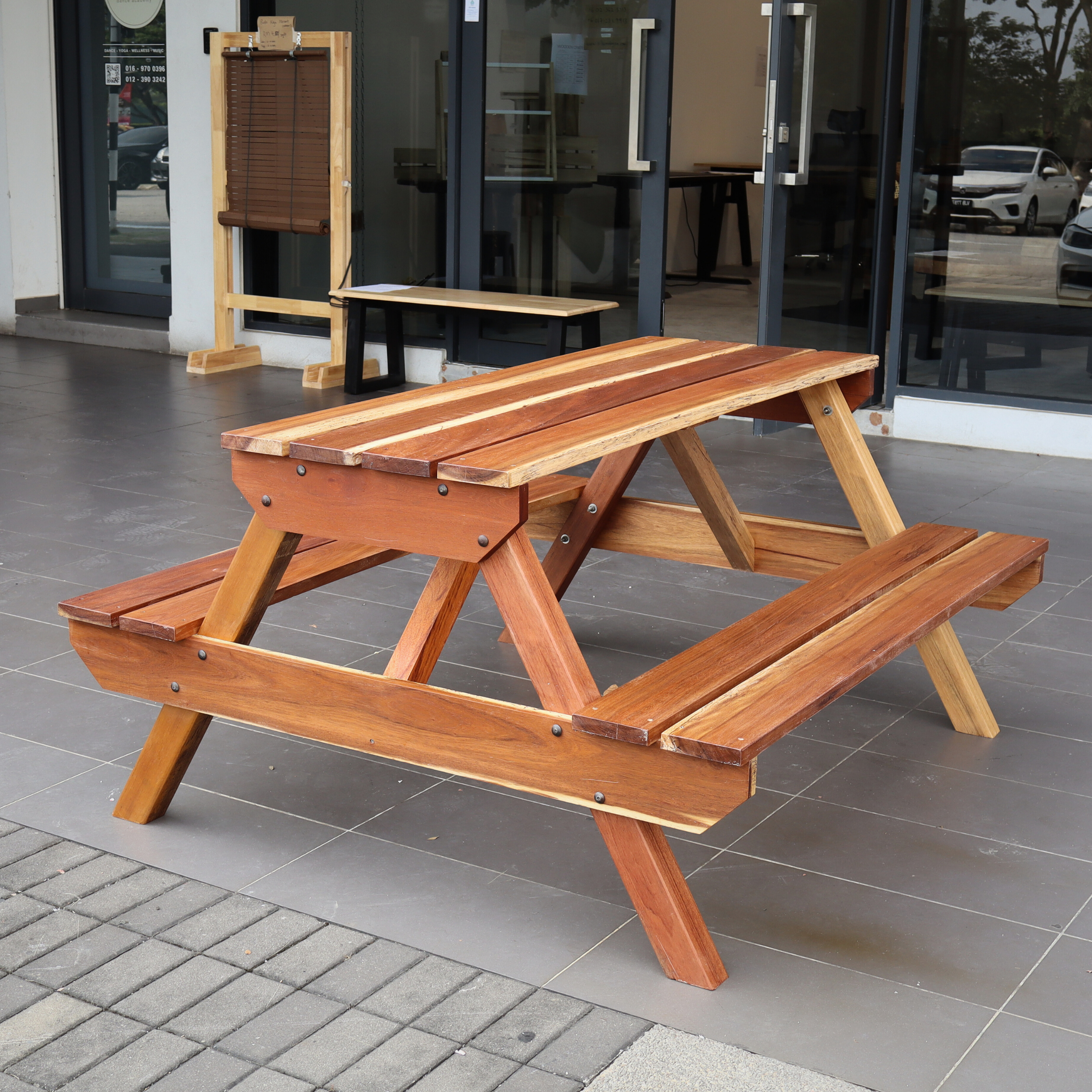 Keranji Picnic Bench (Outdoor)