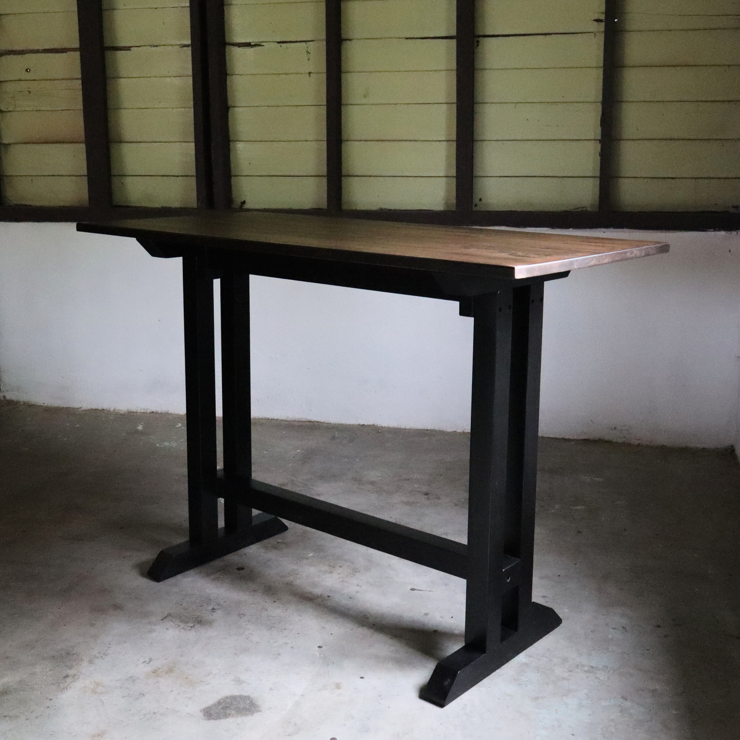 BARLOC Bar Table