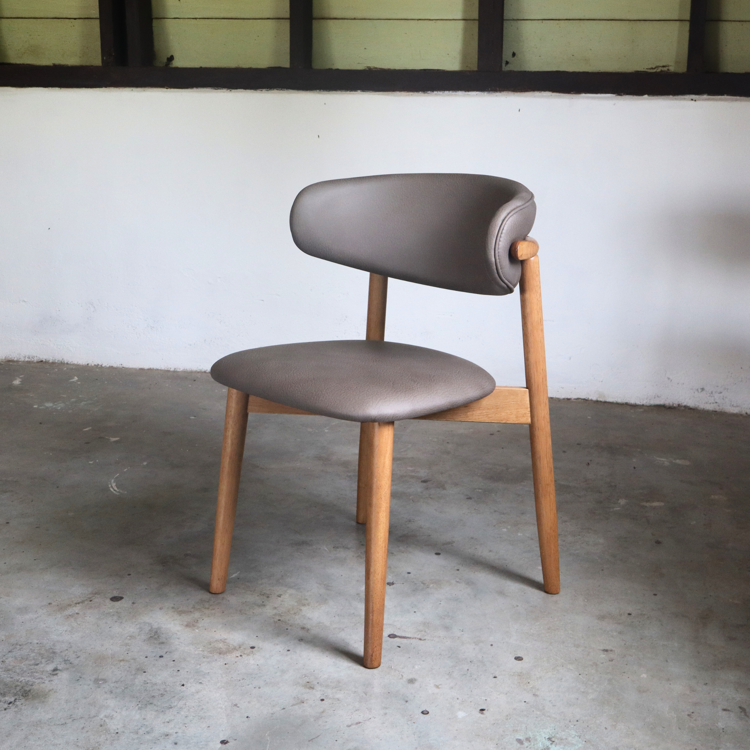 ZOL Chair