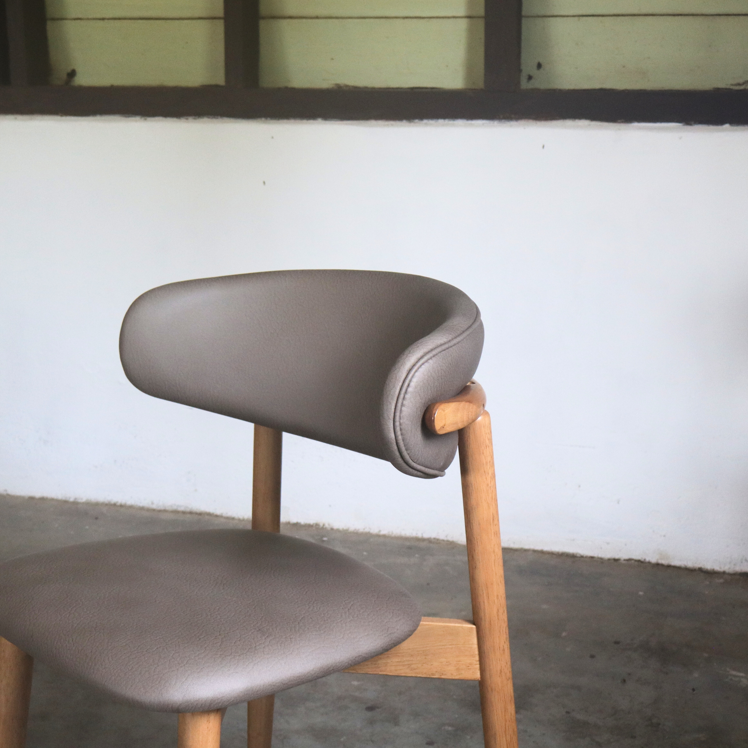 ZOL Chair