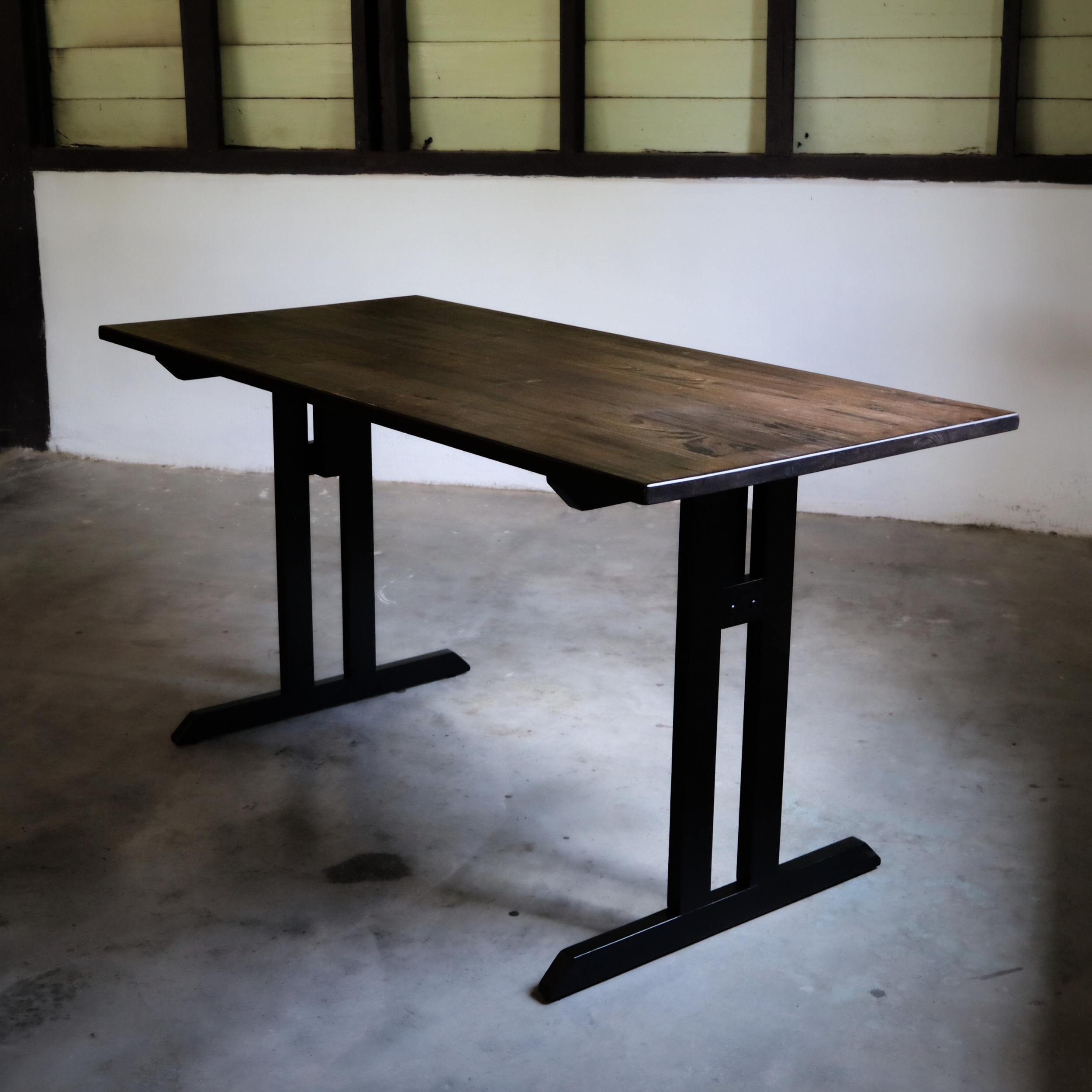 ITZEL Table