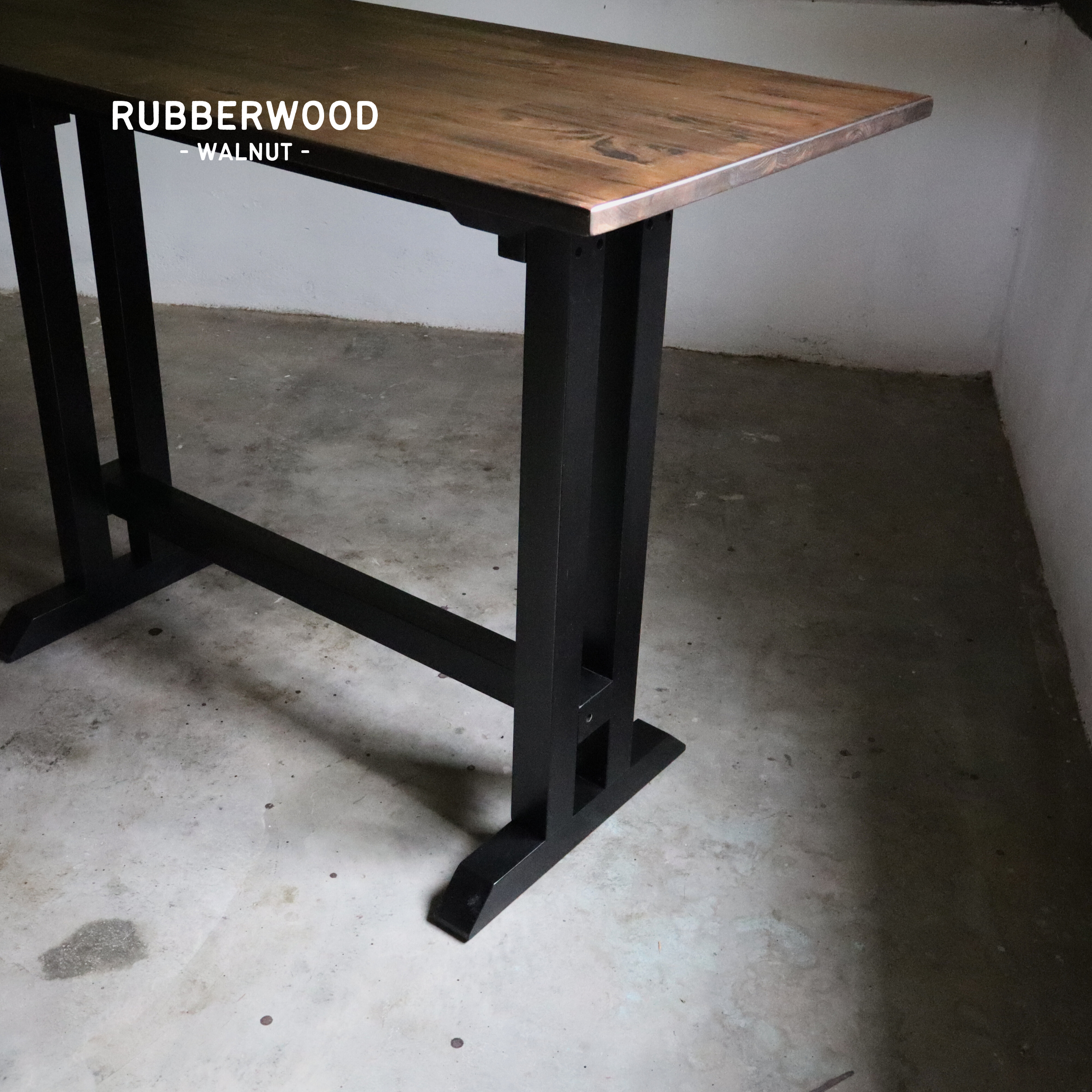 BARLOC Bar Table