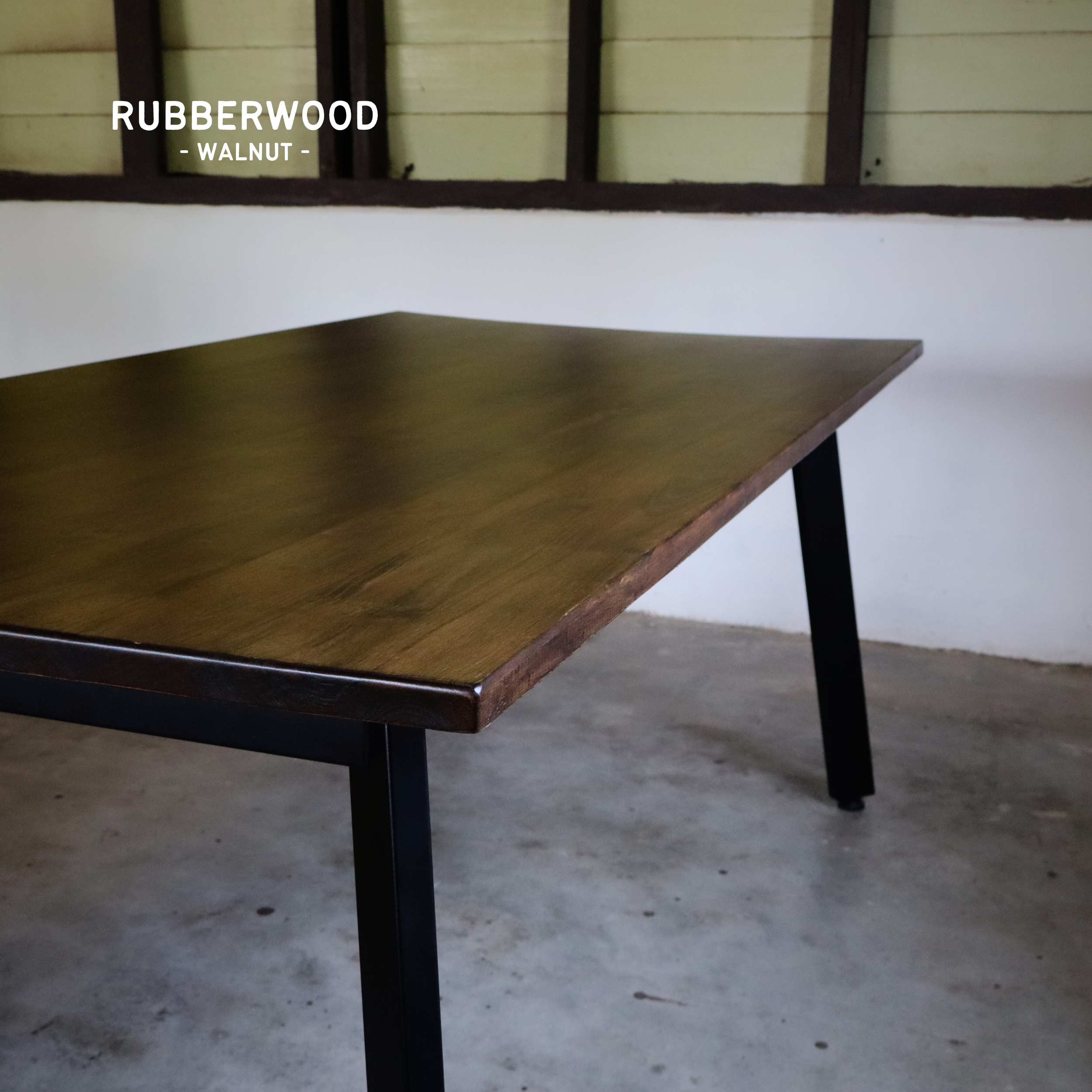 TATSUO Dining Table