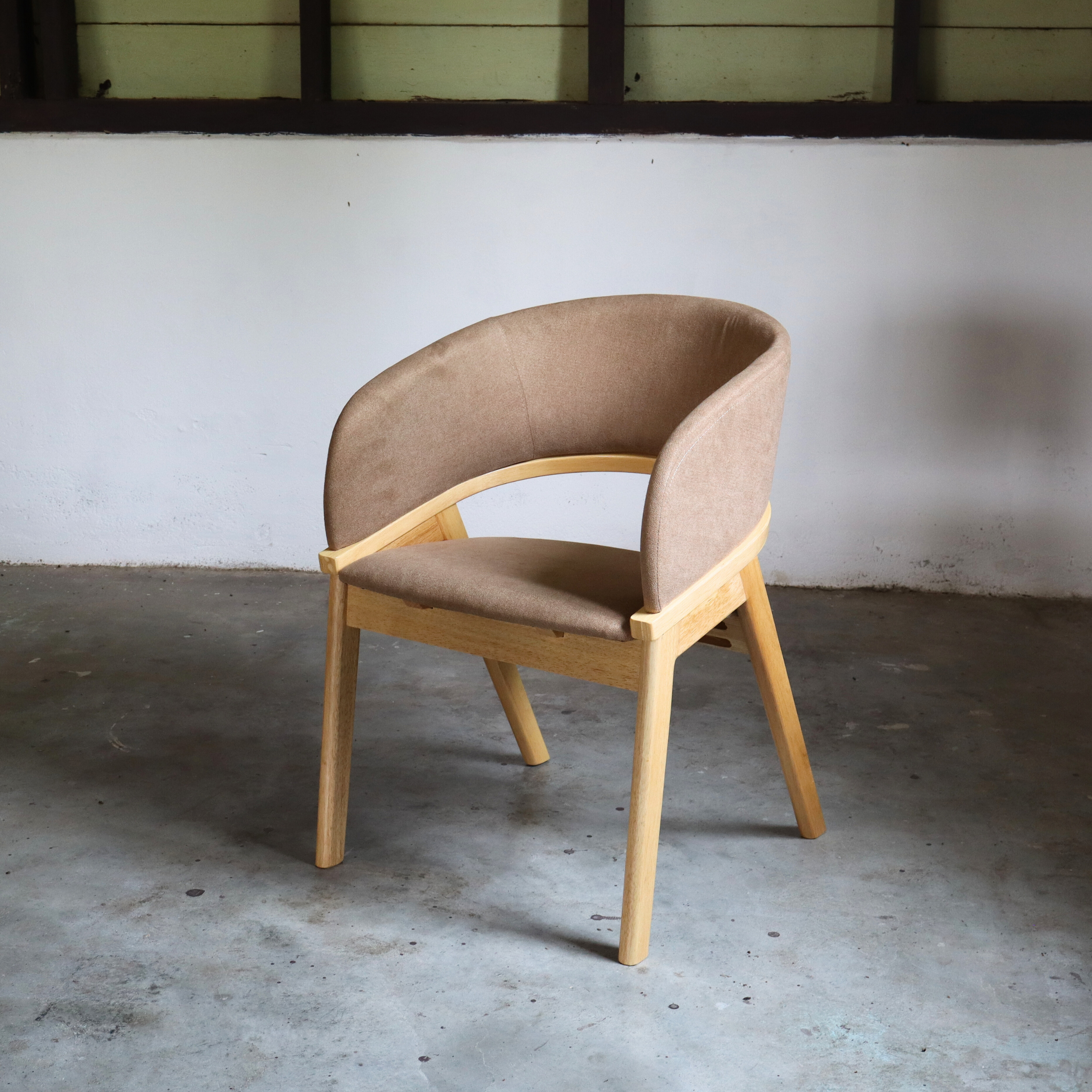 LINA Chair (Pre-order)