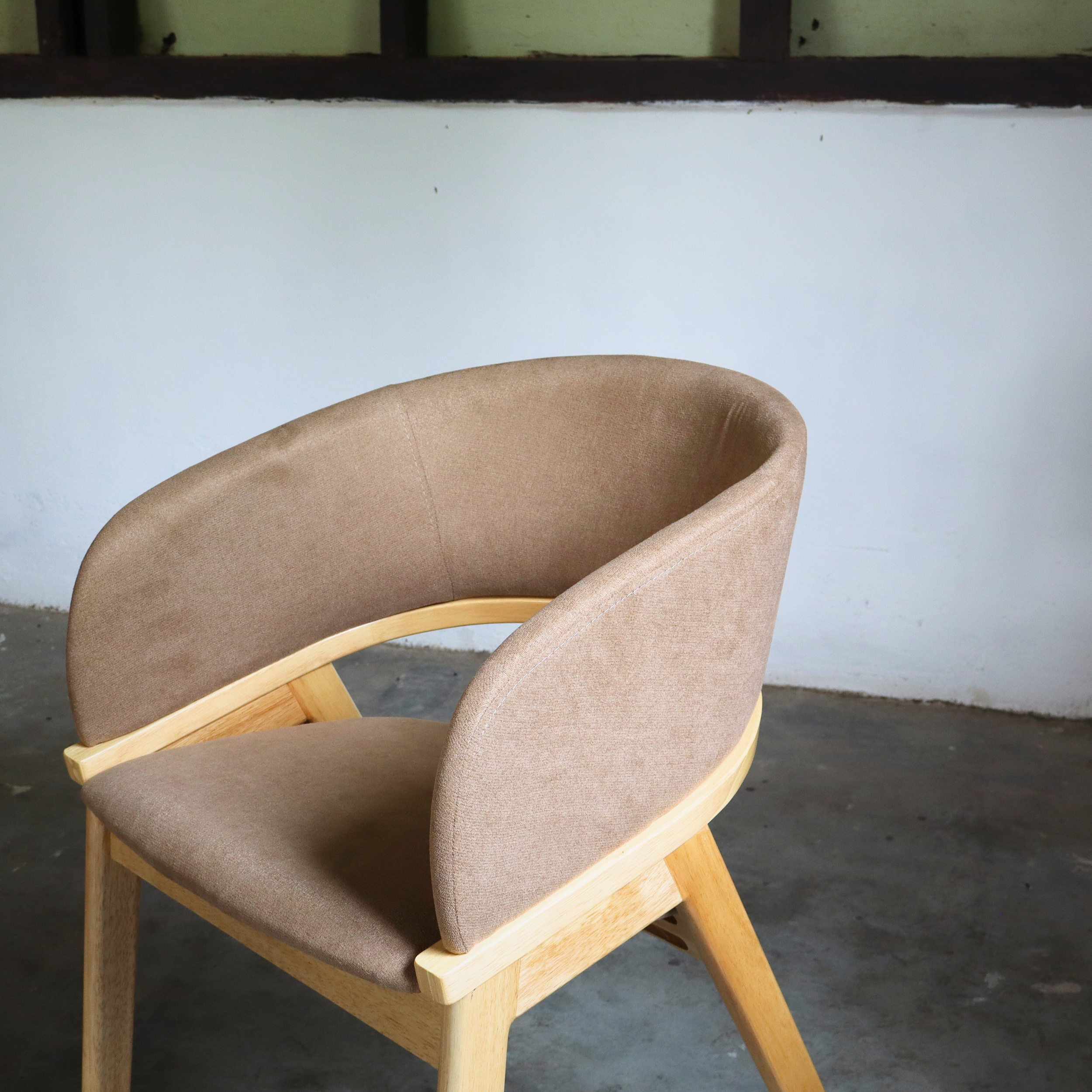 LINA Chair (Pre-order)