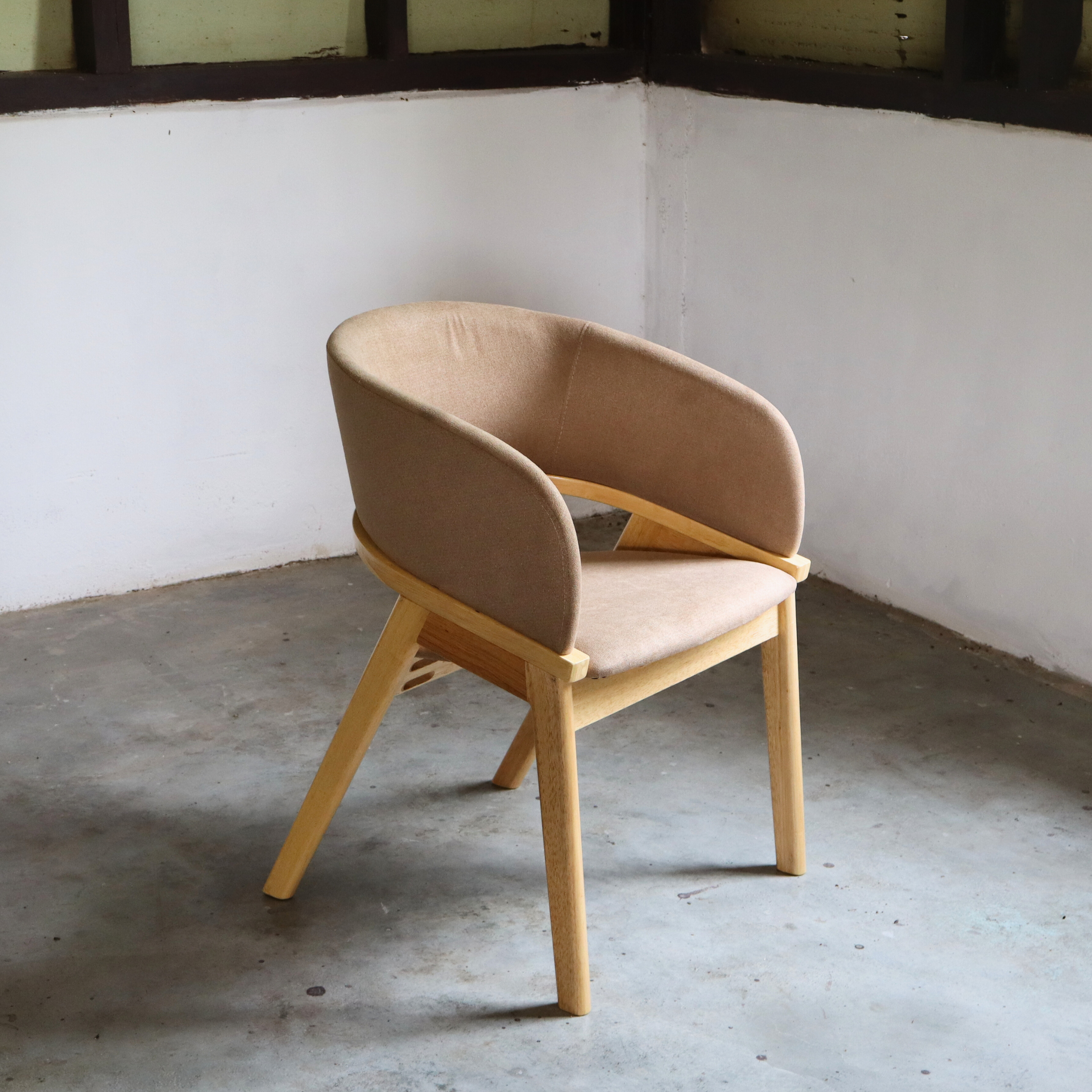 LINA Chair (Pre-order)