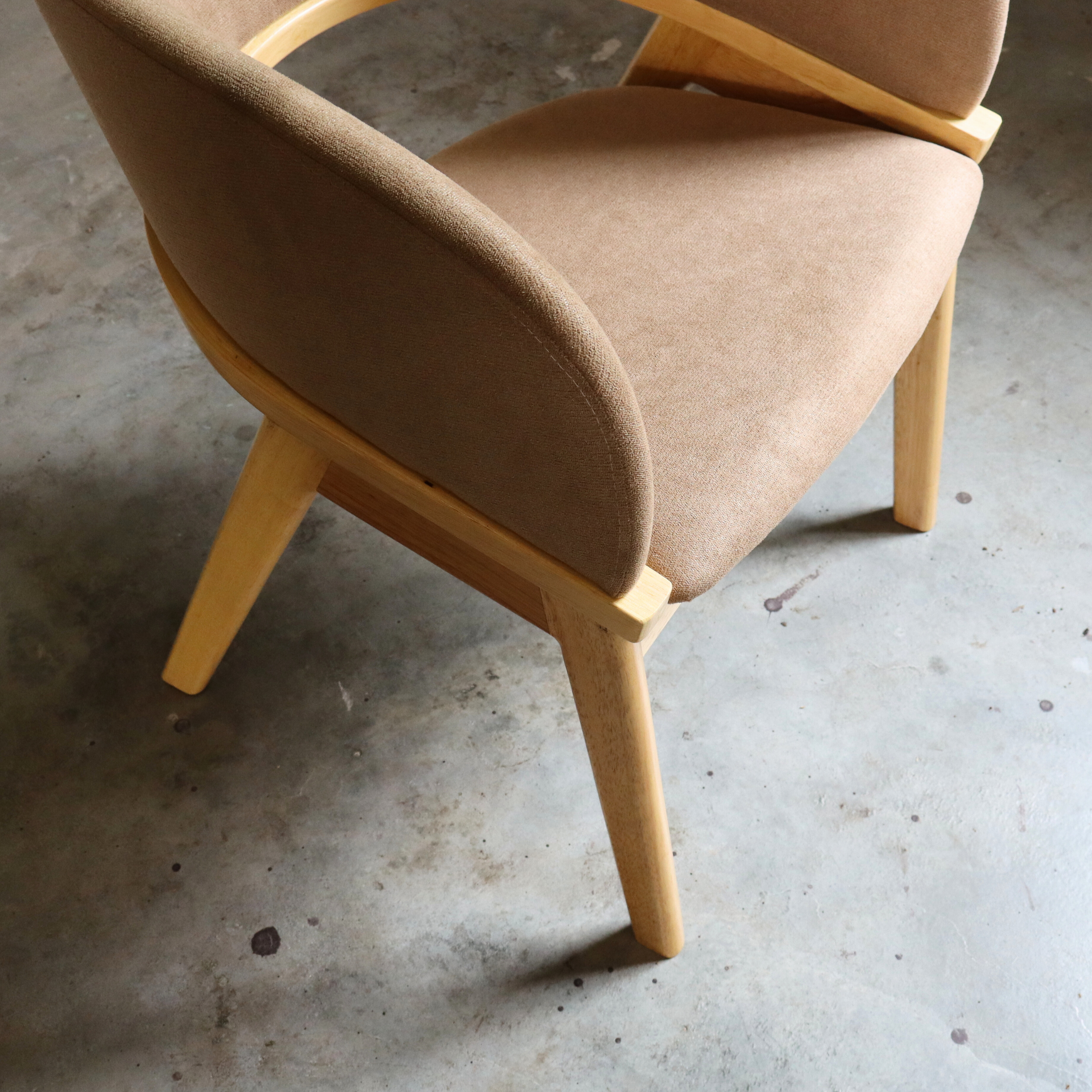 LINA Chair (Pre-order)