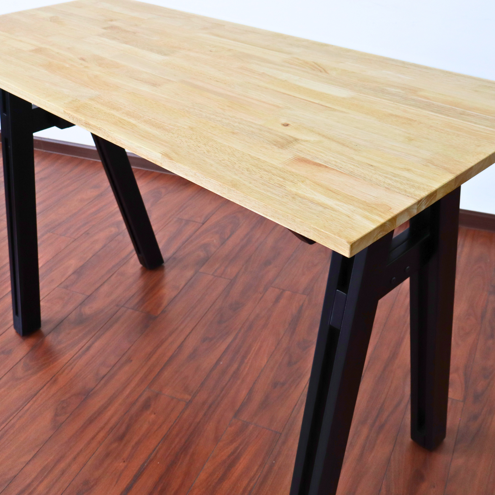 SILKO Counter Height Table