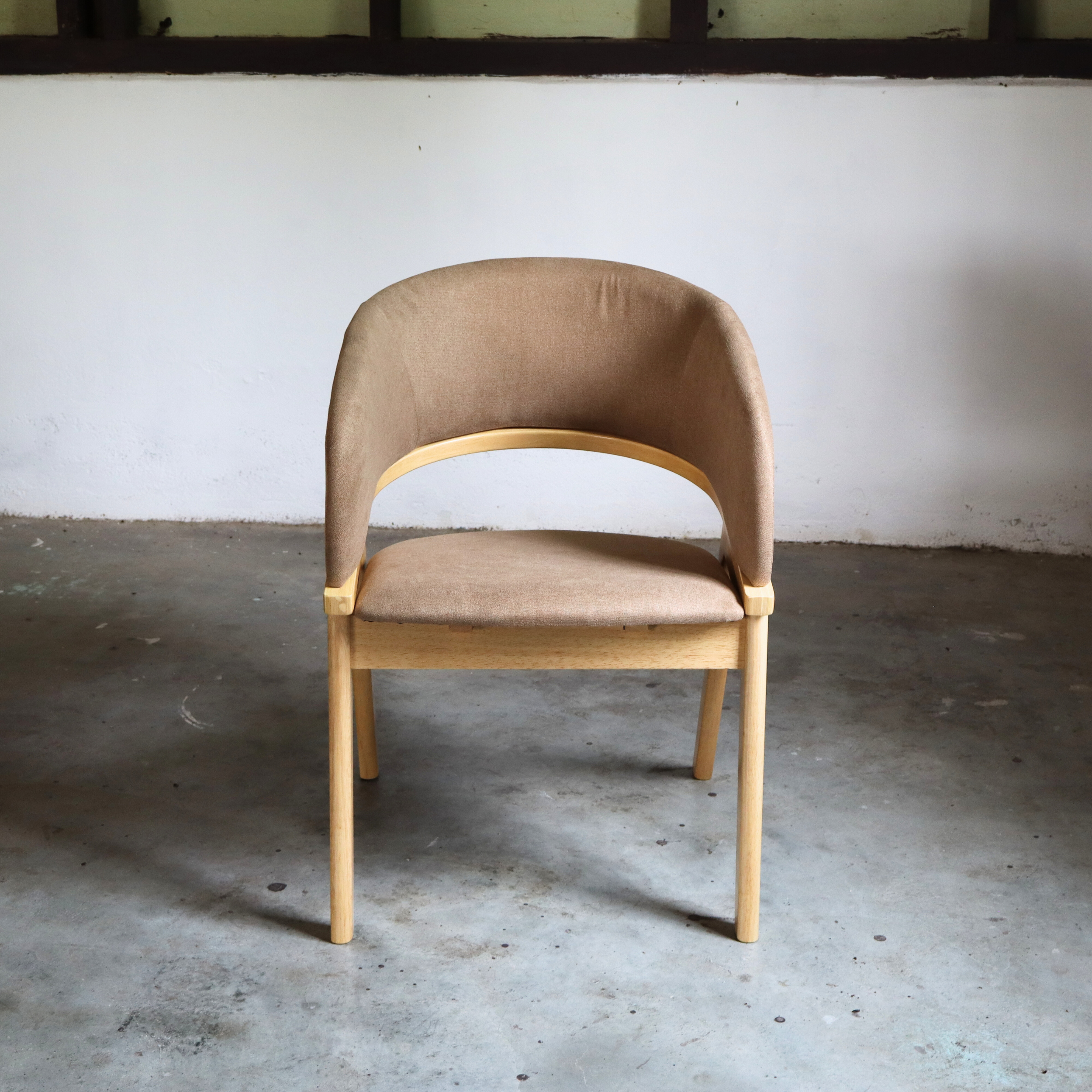 LINA Chair (Pre-order)