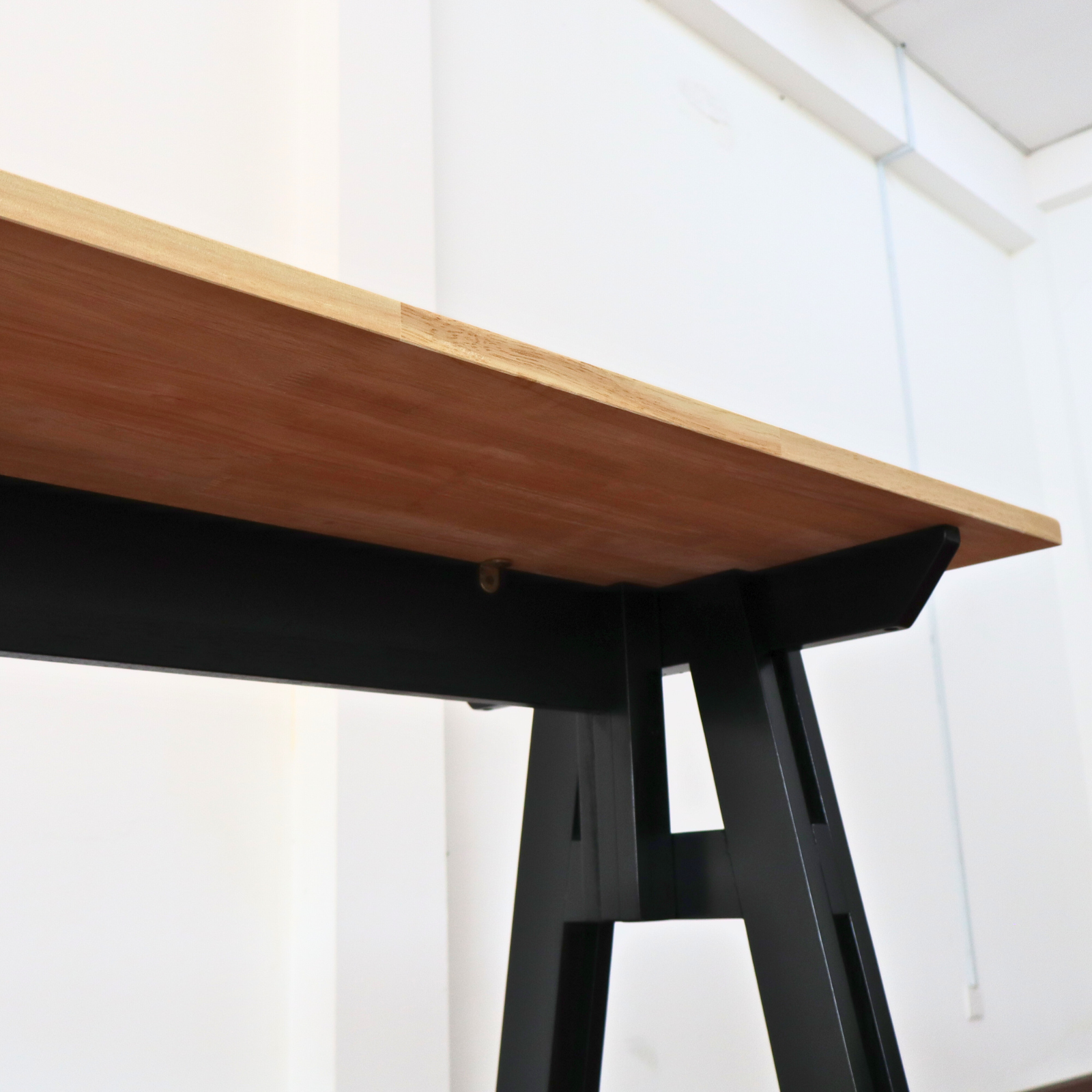 SILKO Counter Height Table