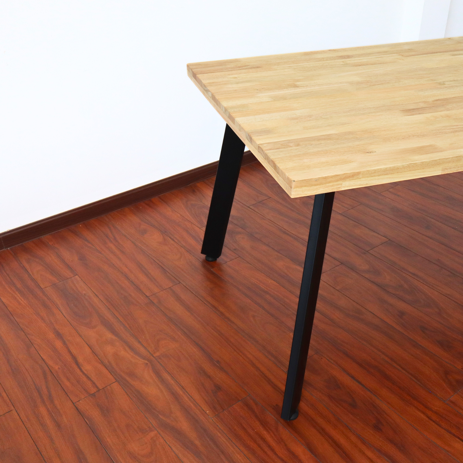 TATSUO Table