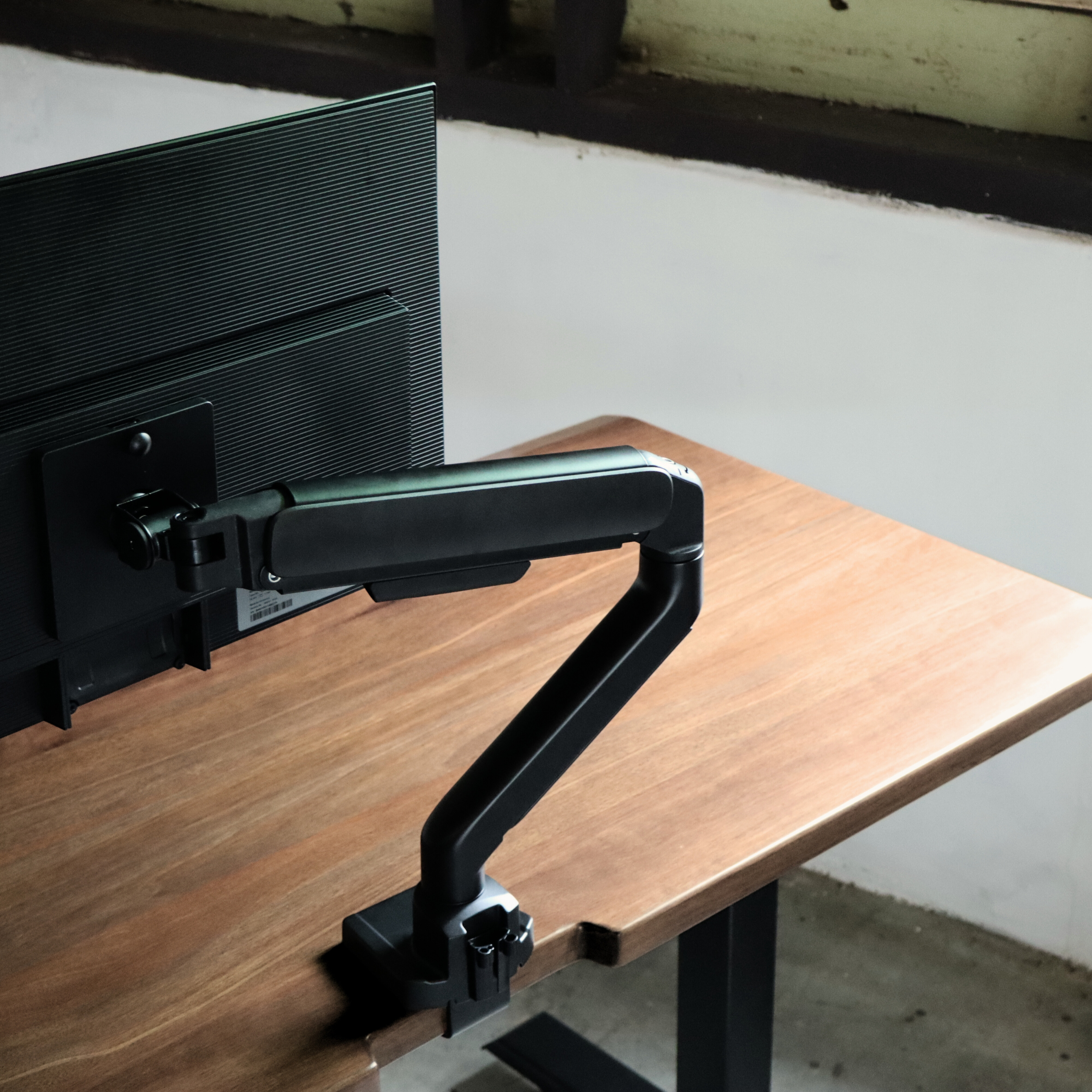 XTRE Monitor Arm