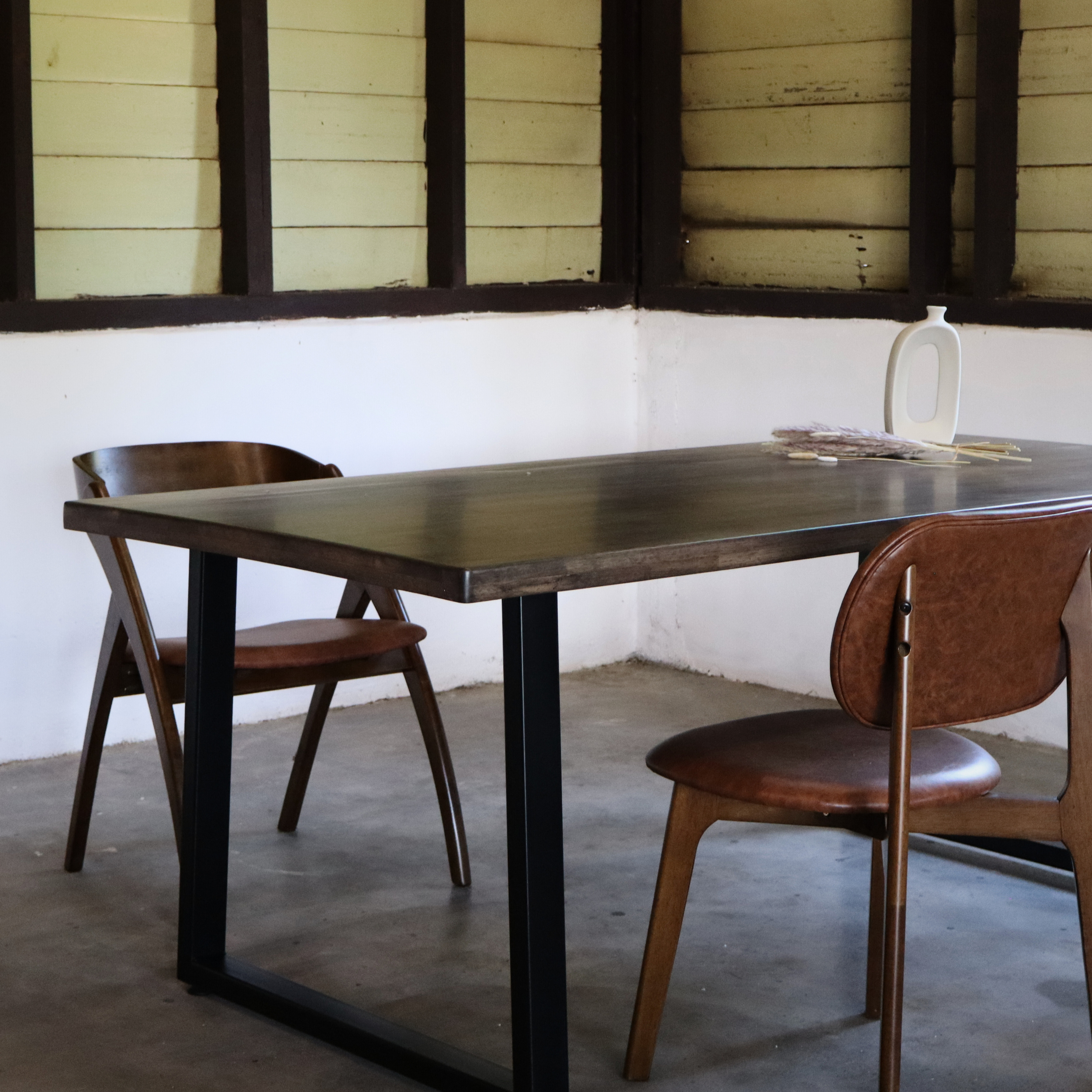 TABAH Dining Table