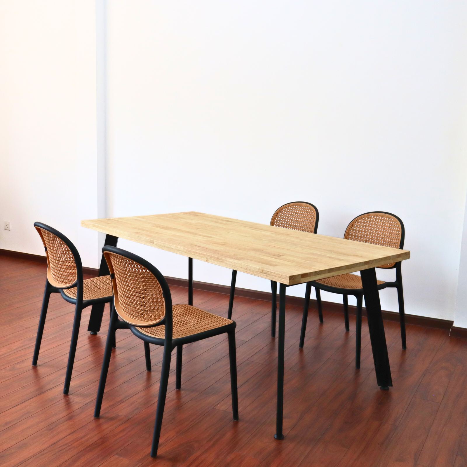 TATSUO Table