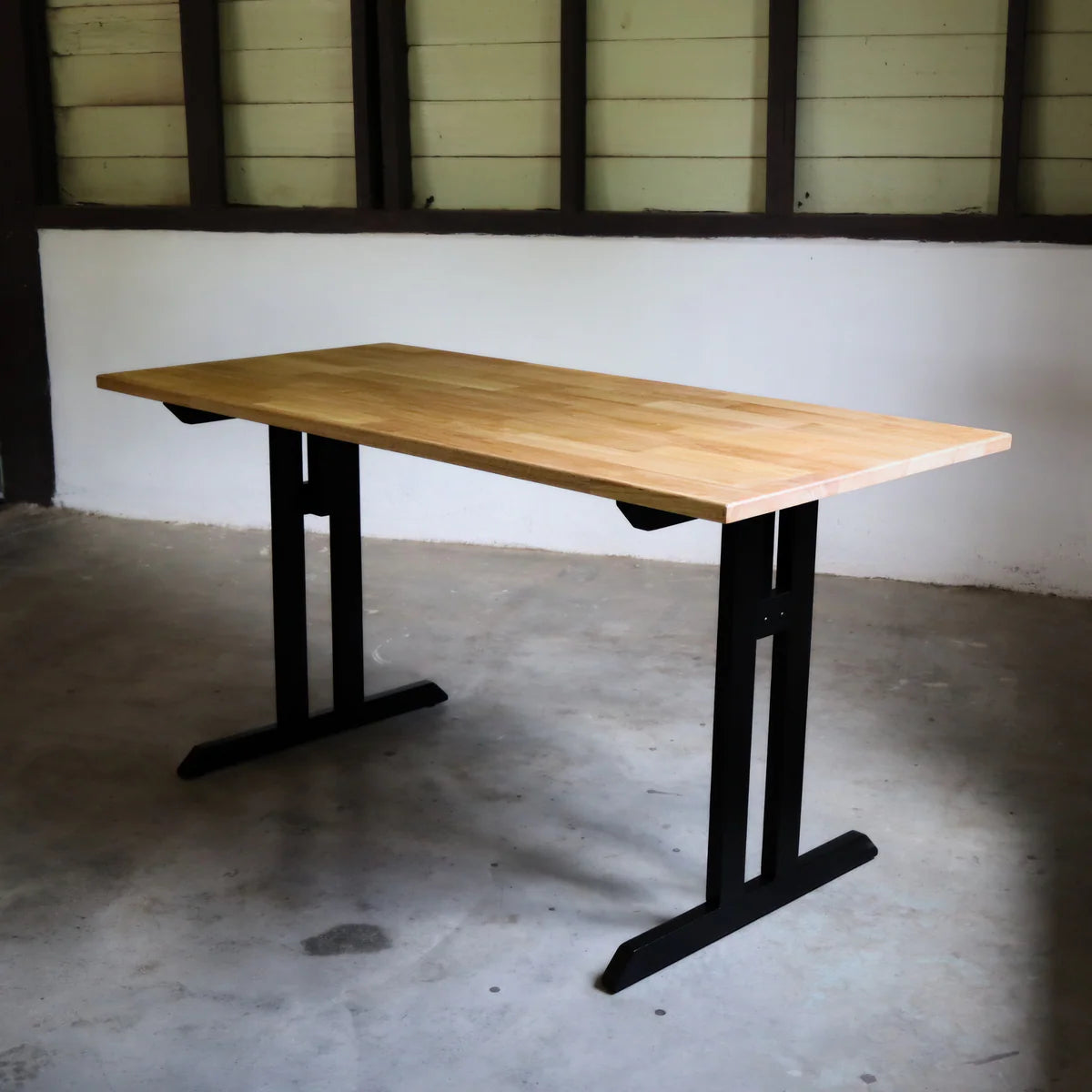 Custom Itzel Table with Merbau tabletop - size 75x160cm CNC