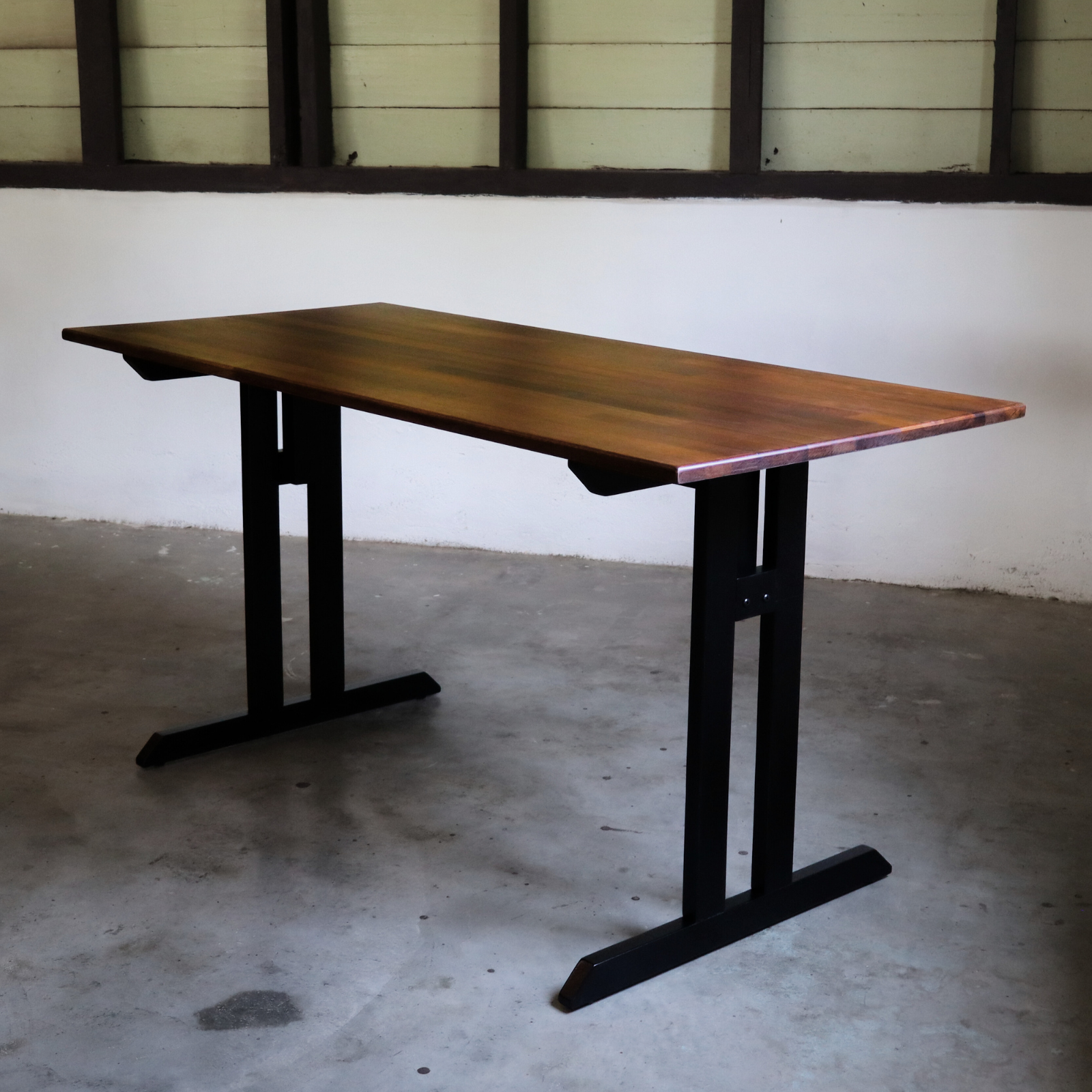 ITZEL Table