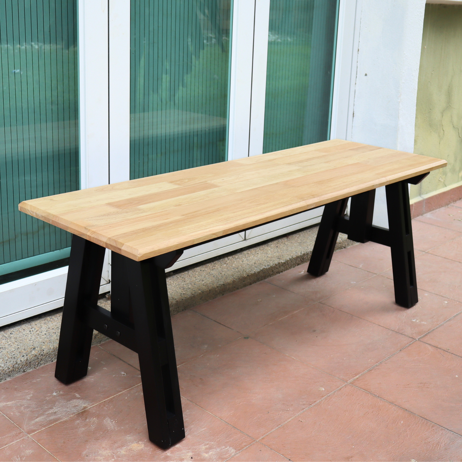 Silko Bench made of Rubberwood