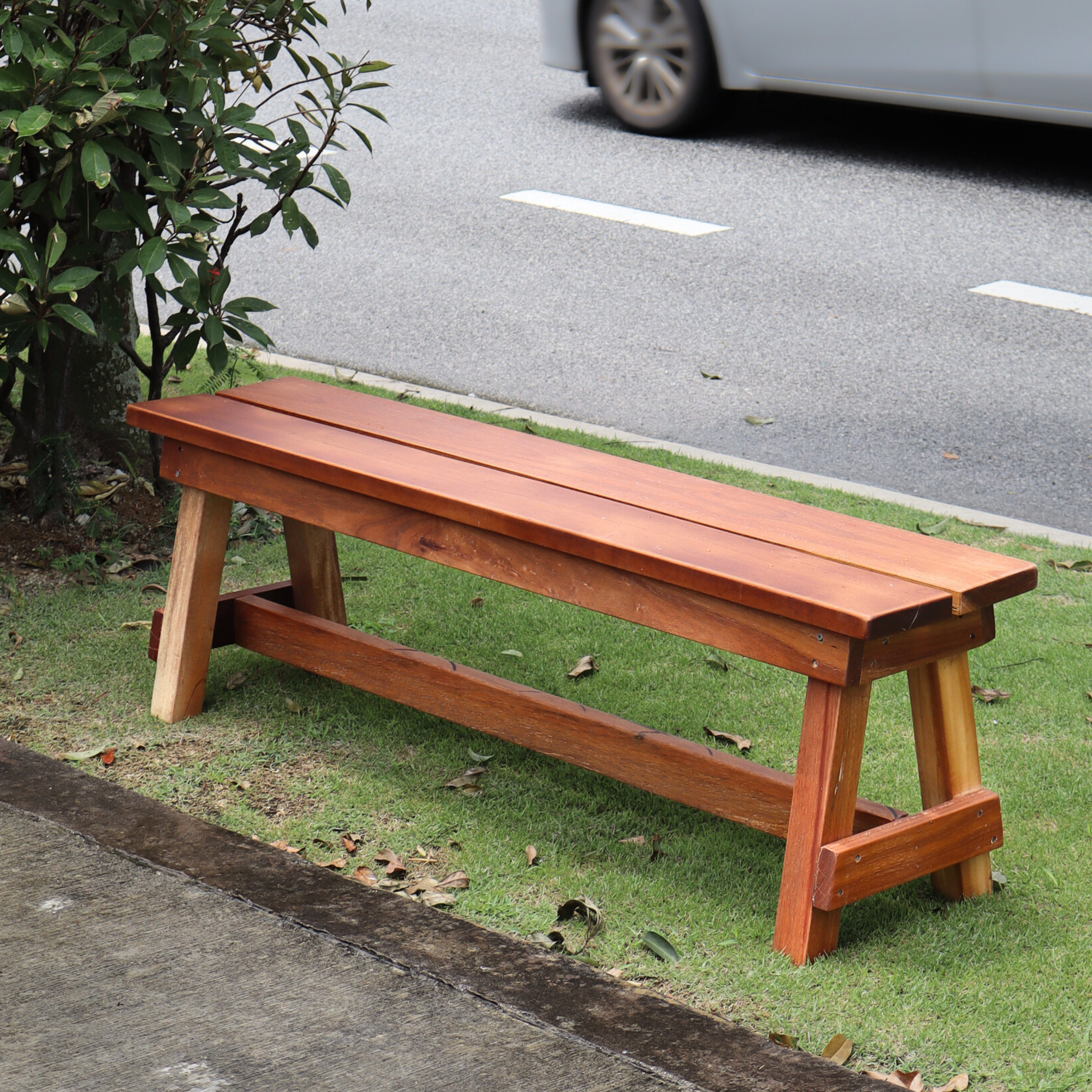 Keranji Bench (Outdoor)